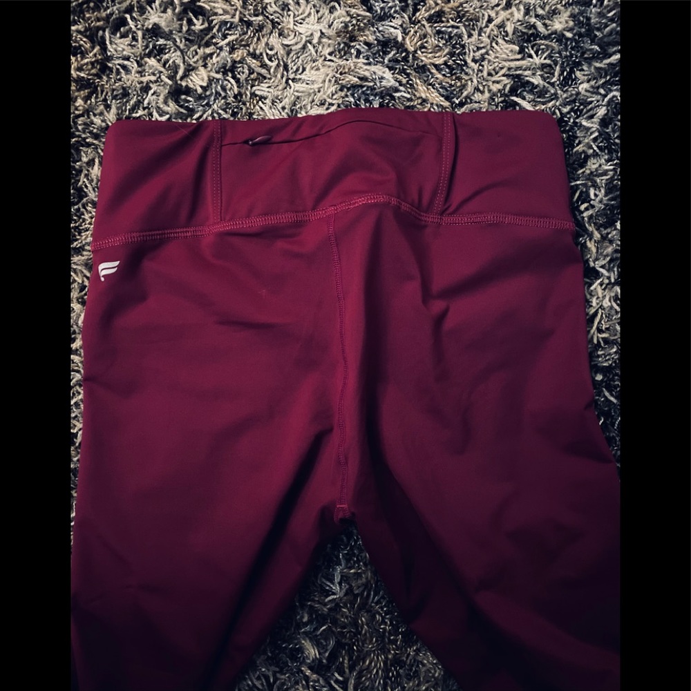 Fabletics Mid Rise Powerlite Crop Capri Pant - Picture 4 of 6